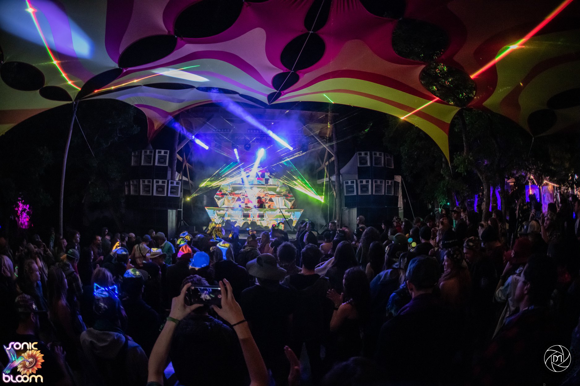 Cualli performing at Sonic Bloom